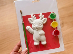 diy-merry-reindeer-fridge-magnet-kit